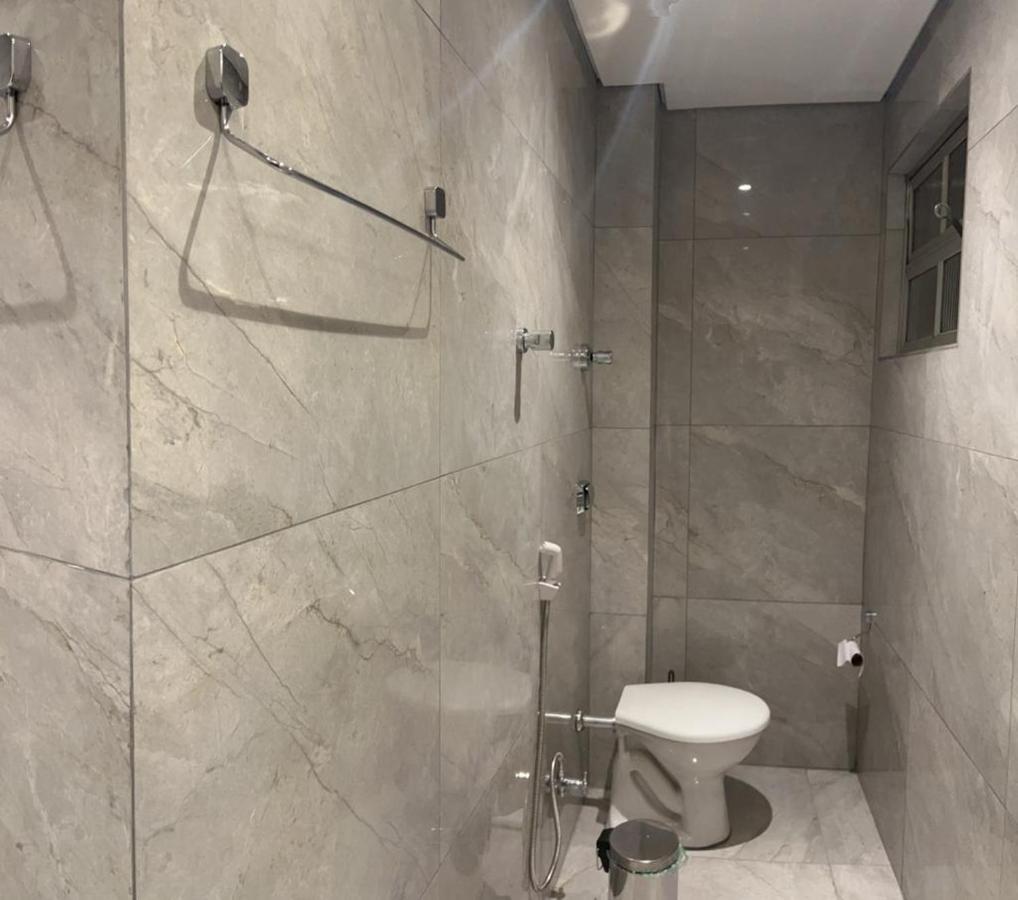 Apartamento Para Pessoas De Familia Ou A Negocio, Ap Lindo Aconchegante No Bras Proximo Igreja Mundial,Mercado Municipal, 25 De Marco, Templo Salomao, Metro Dom Pedro Ll, Bancos, Mercado E Etc São Paulo Exterior photo