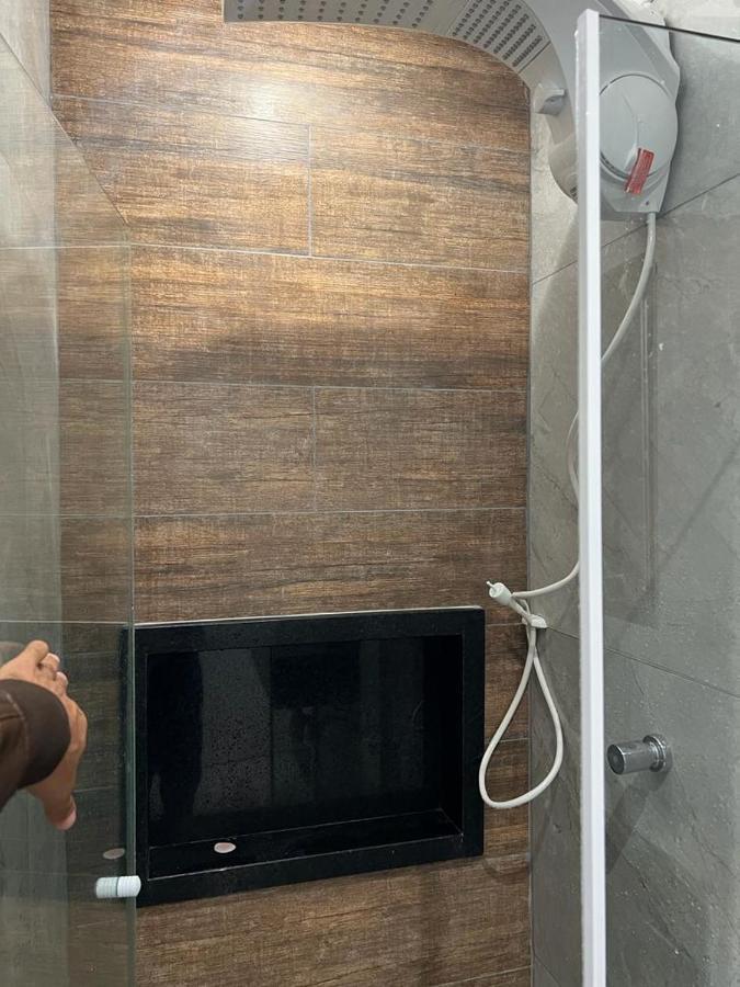 Apartamento Para Pessoas De Familia Ou A Negocio, Ap Lindo Aconchegante No Bras Proximo Igreja Mundial,Mercado Municipal, 25 De Marco, Templo Salomao, Metro Dom Pedro Ll, Bancos, Mercado E Etc São Paulo Exterior photo