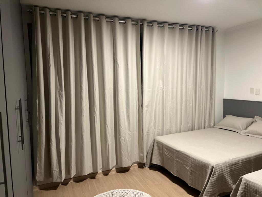 Apartamento Para Pessoas De Familia Ou A Negocio, Ap Lindo Aconchegante No Bras Proximo Igreja Mundial,Mercado Municipal, 25 De Marco, Templo Salomao, Metro Dom Pedro Ll, Bancos, Mercado E Etc São Paulo Exterior photo
